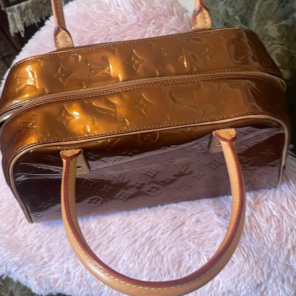 Louis Vuitton Bronze Embossed Women's bag - Picture 4 of 13